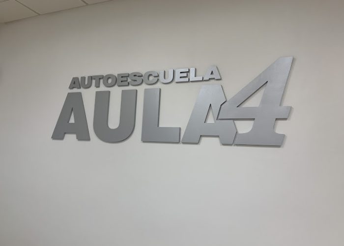 Logo Autoescuela Aula4